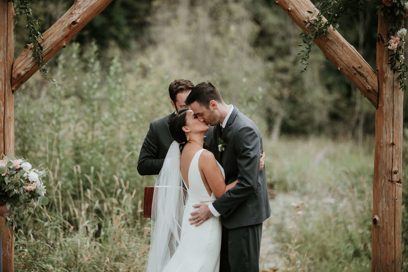 Hannah+Mike-Cabin-creek-lodge-wedding-Sept-2018-APW-H109