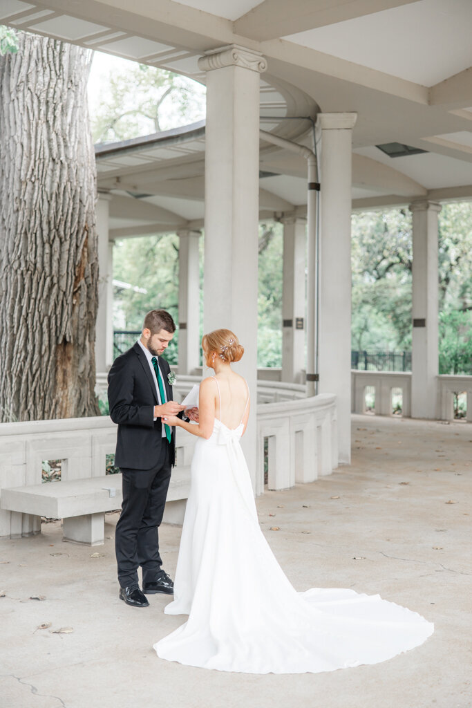 first look in forest park stl-best st. louis wedding photographer-erika rene photography