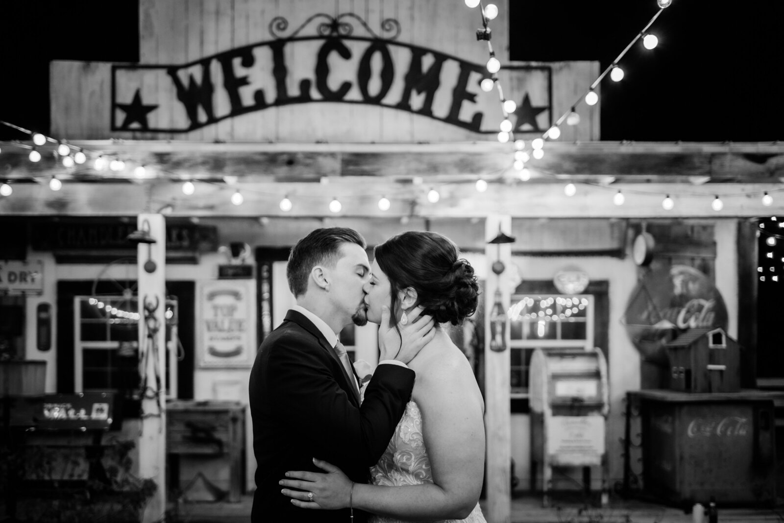 Chandler Oaks Wedding photos by Chabeli Woolsey Black Tie and Co-50