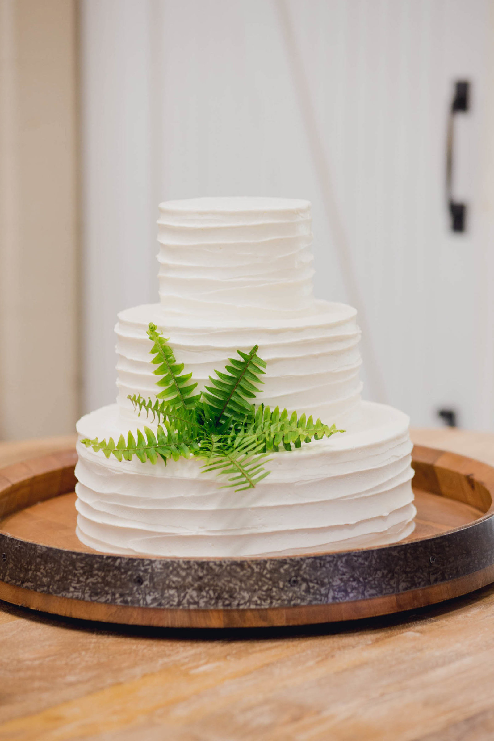 Simple white cake has fern as an accent, Old Wide Awake Plantation, Charleston, South Carolina
