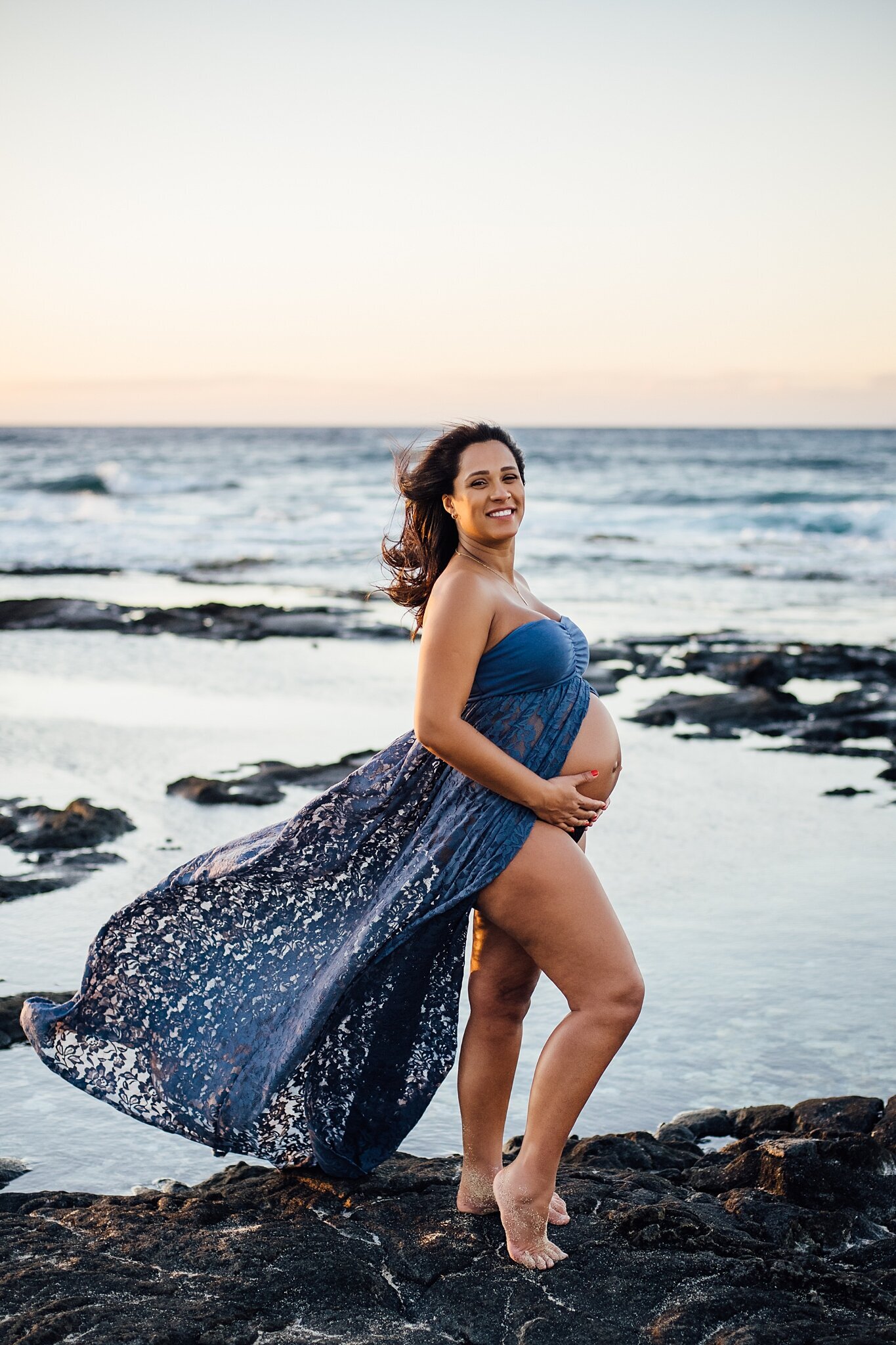 stunning mama on her maternity session