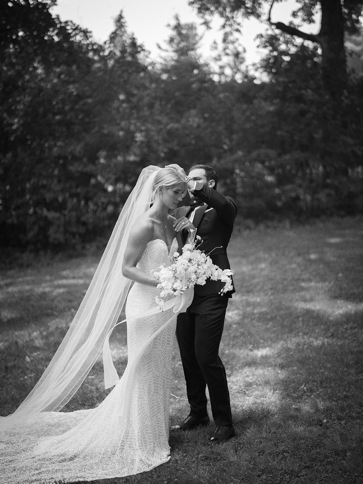 Lafayette_Club_Wedding_Photos_LaurenPage23-342