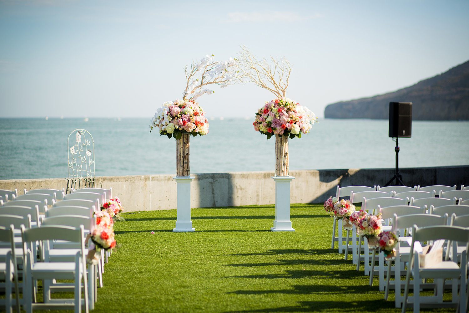 ceremony space at ocean view room with pacific ocean