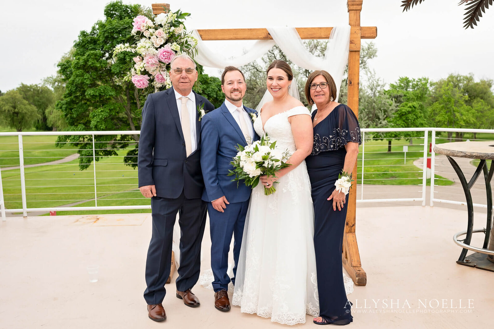 Wedding-at-River-Club-of-Mequon-471