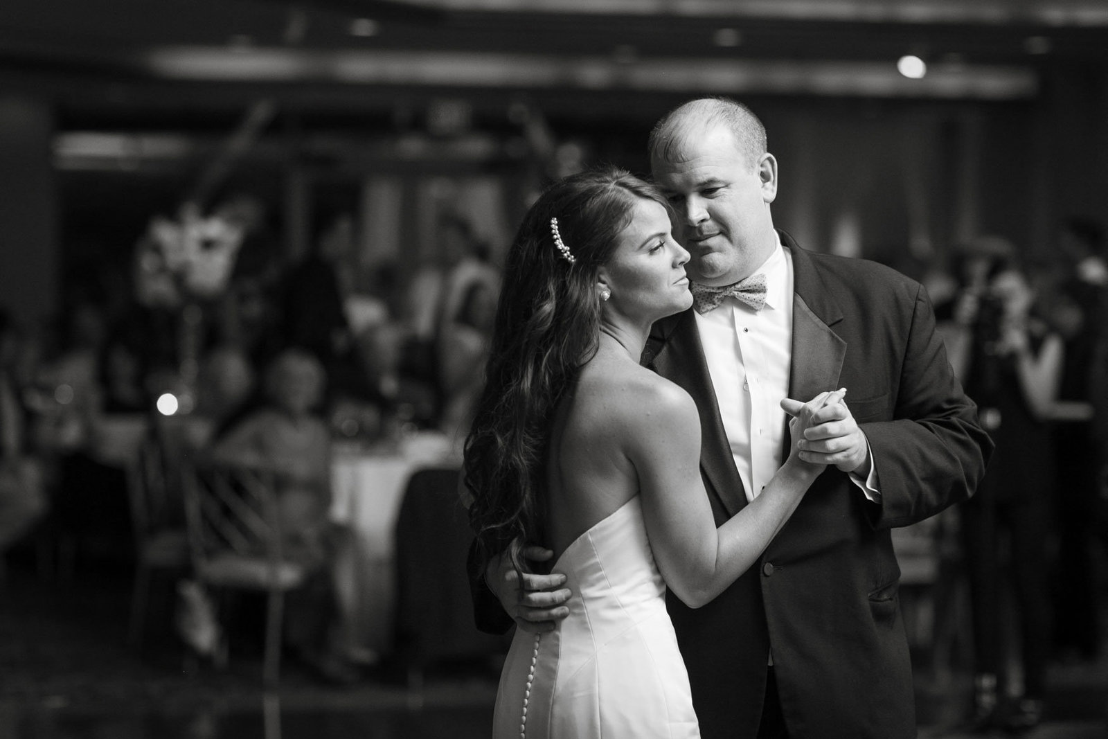 bride and father dancing at Glen Island Harbor Club
