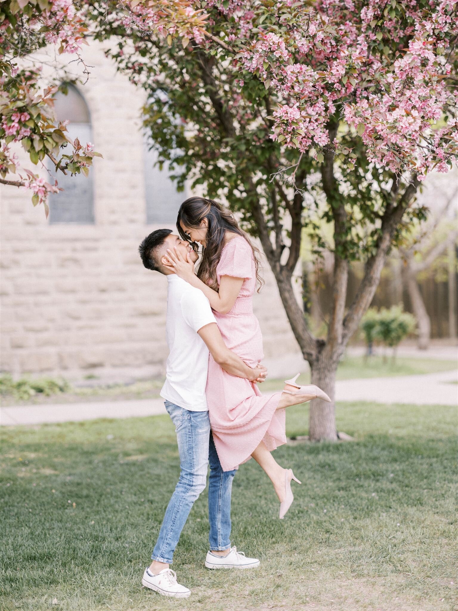 Calgary_wedding_photographers_nicole_sarah_cherry_blossom_engagement-57_websize