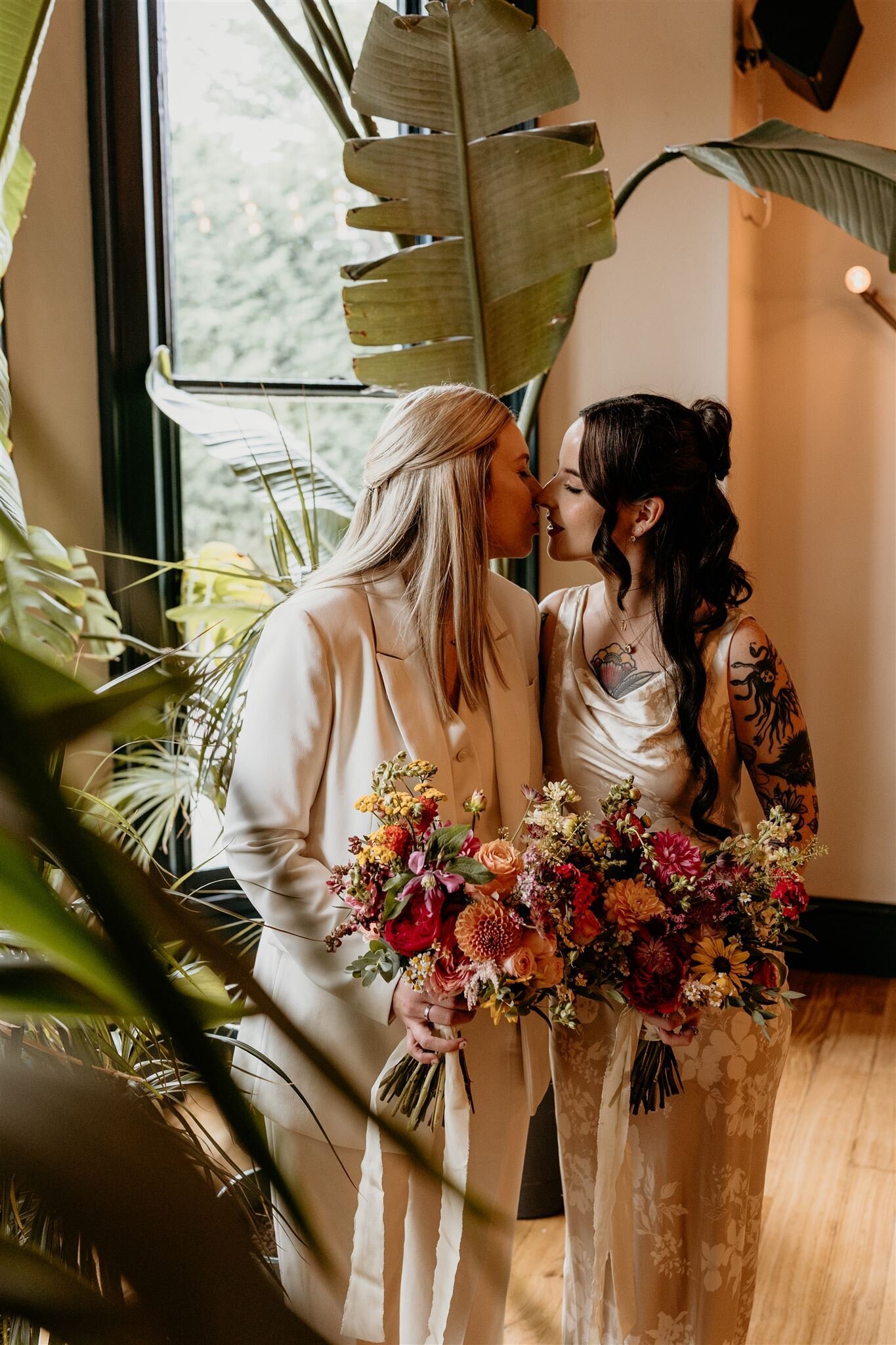 the-faversham-wedding-hayley-faye-claire-mcclean-photography-48_websize
