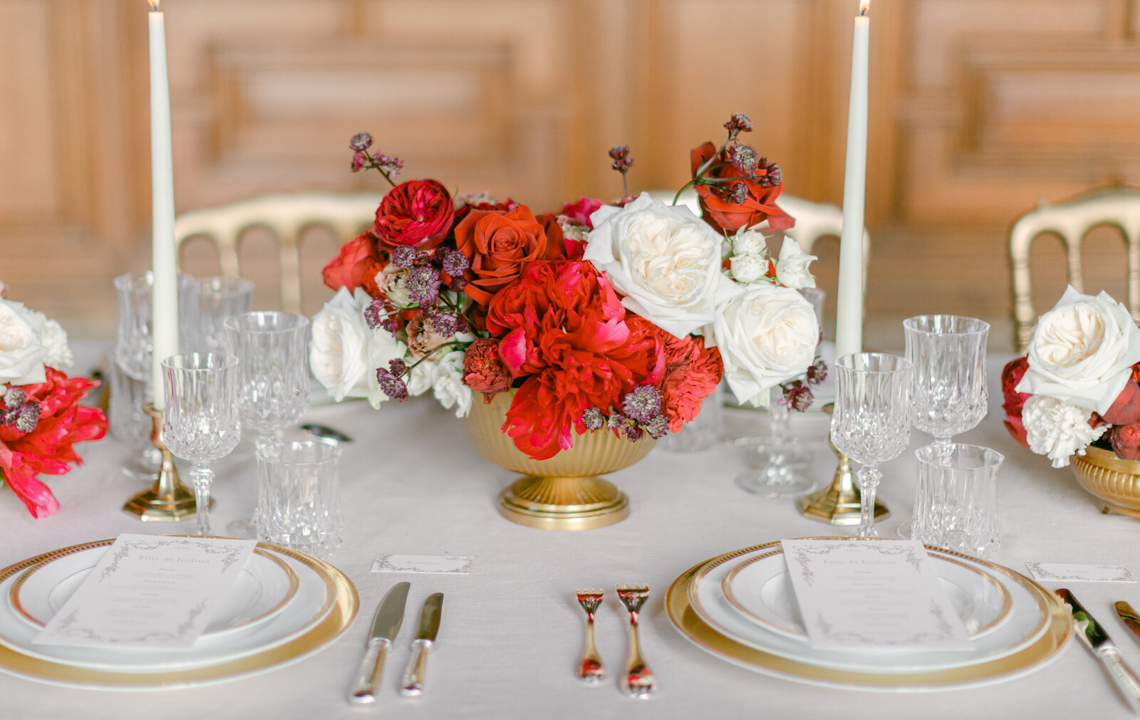 luxury wedding table red gold  white