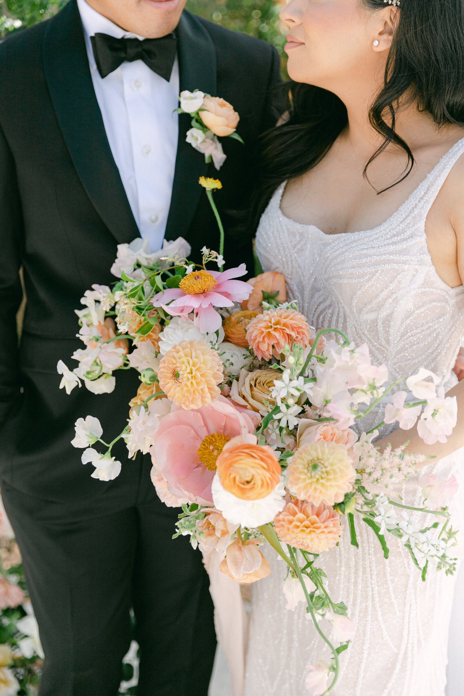 los-angeles-private-estate-wedding-first-look-bridal-bouquet