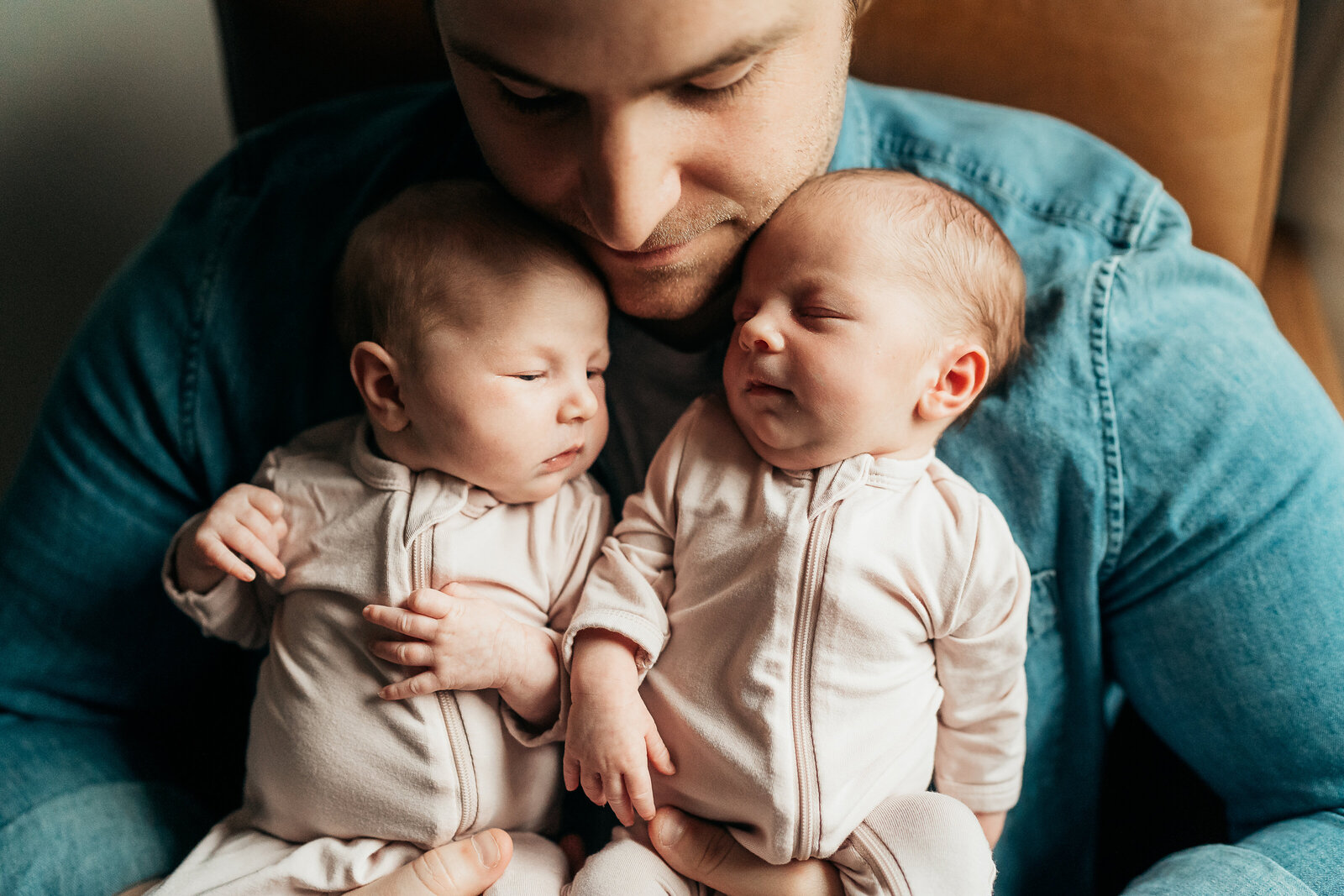 Twin-newborn-photographer-st-louis-3