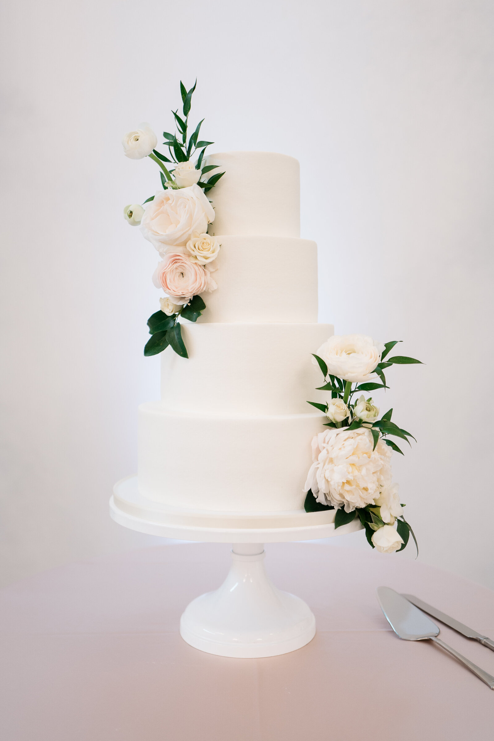 Elegant-Wedding-Cake-Ashley-Cakes-60