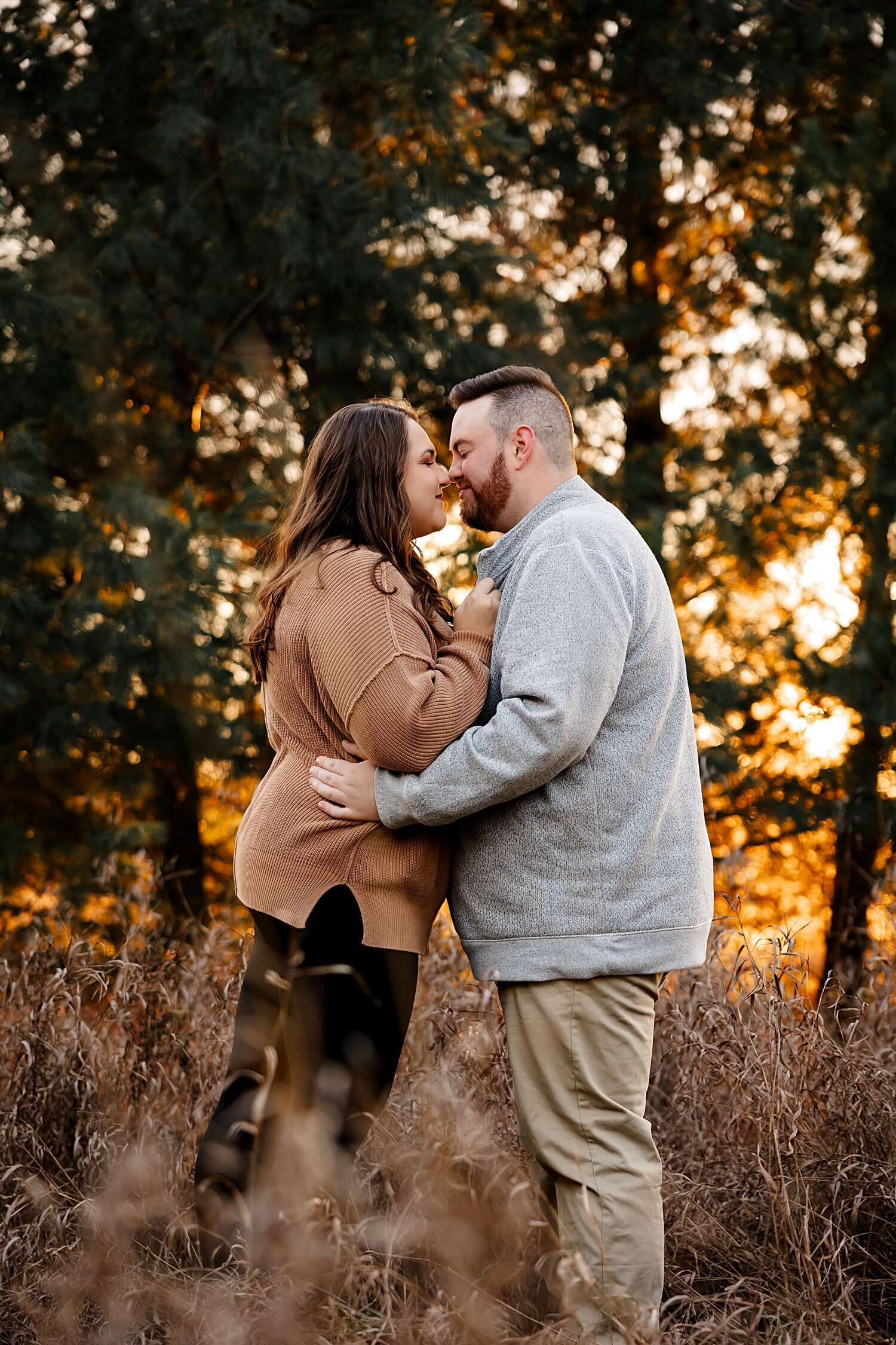 Pamperin Park Green Bay Wisconsin Engagement Photographer_0481