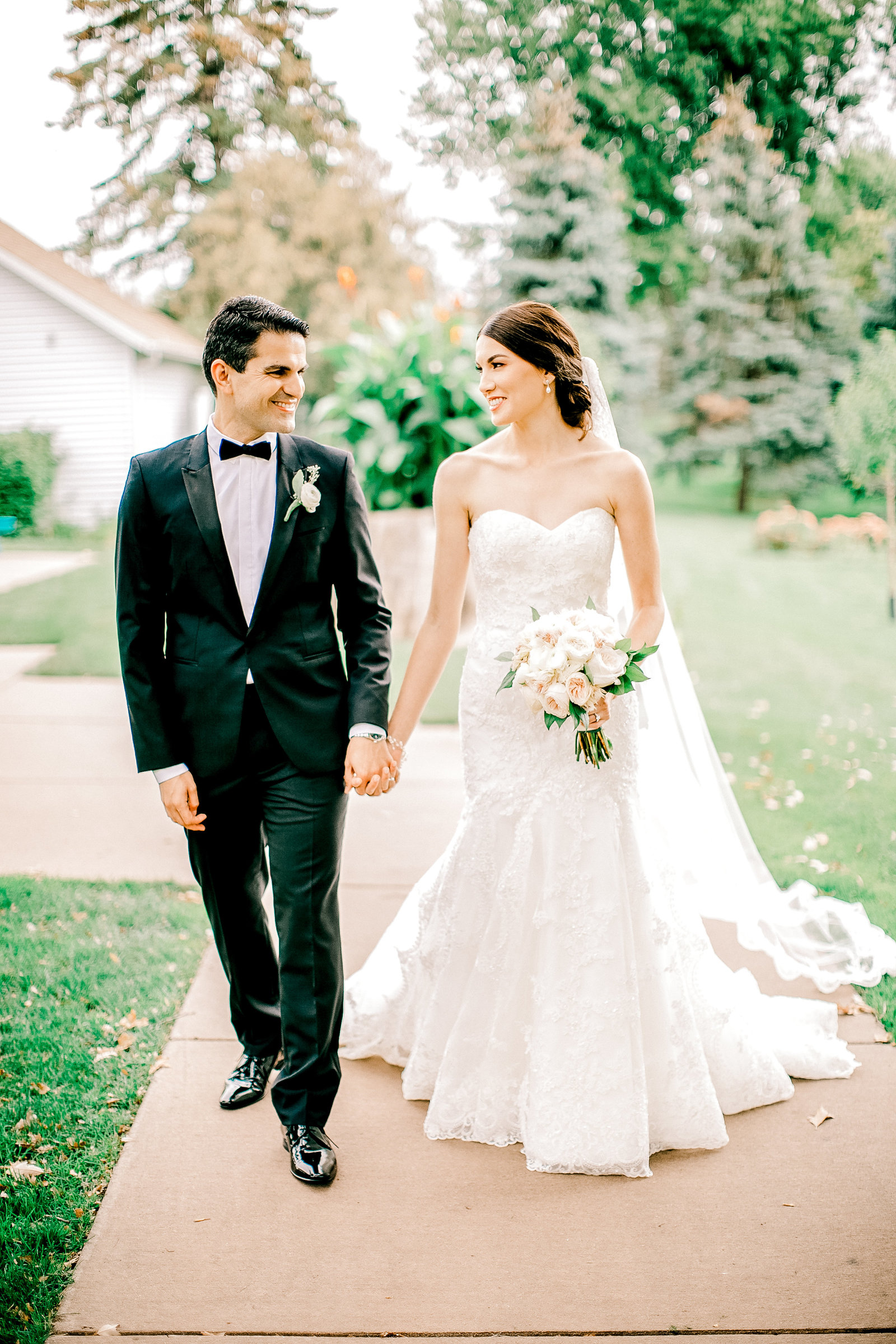 persian-american-wedding-old-courthouse-museum-wedding-sioux-falls-minneaplis-wedding-photographer-mackenzie-orth-photography-9