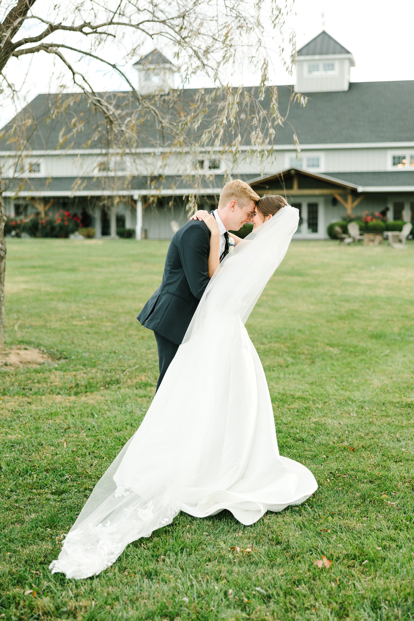 Middleburg-Barn-Virginia-Wedding-Photographer-2