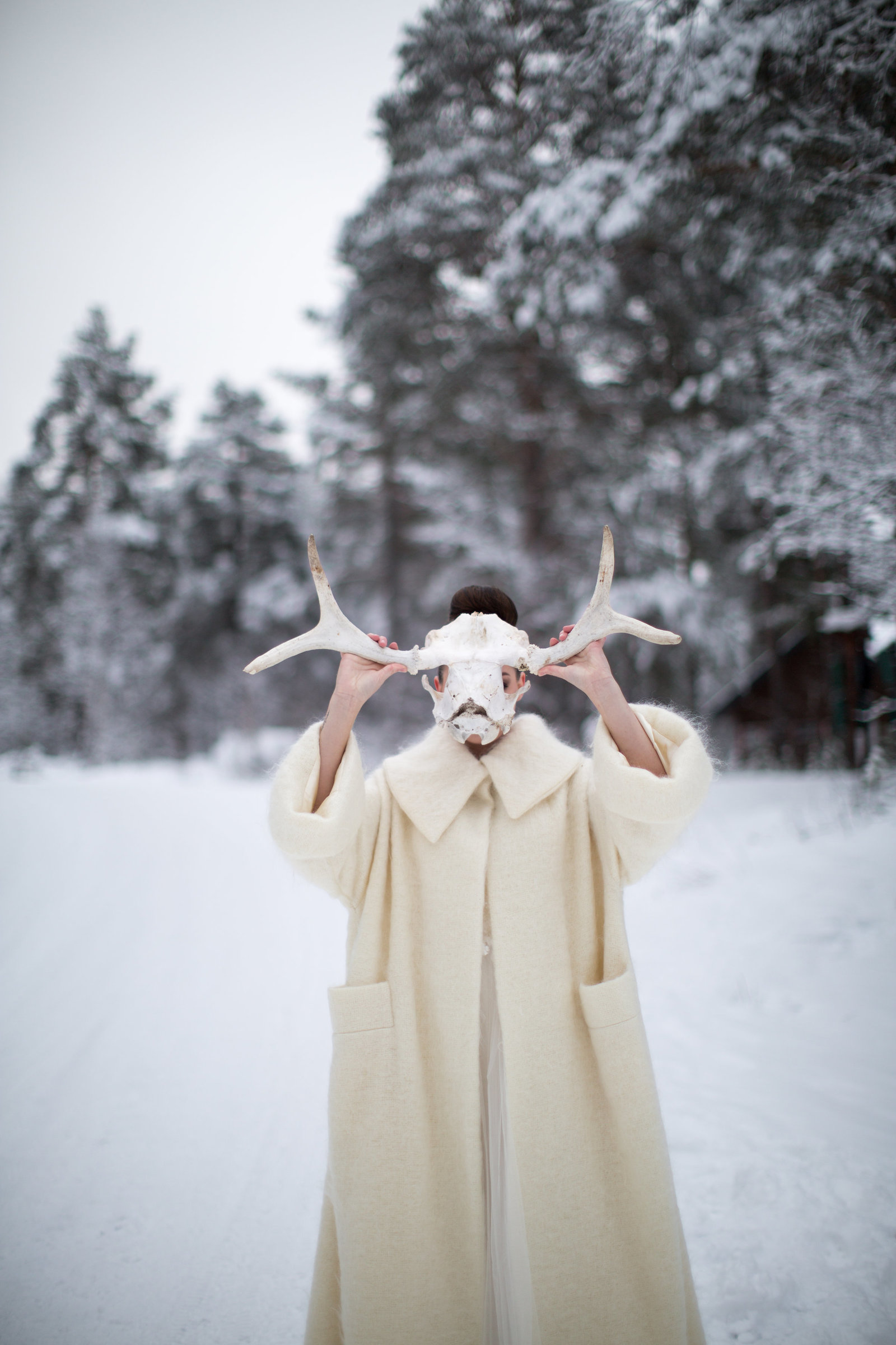 Chione-ivory-mohair-wool-winter-wedding-bridal-coat-JoanneFlemingDesign-MonaMoeMachavaPhoto (5)