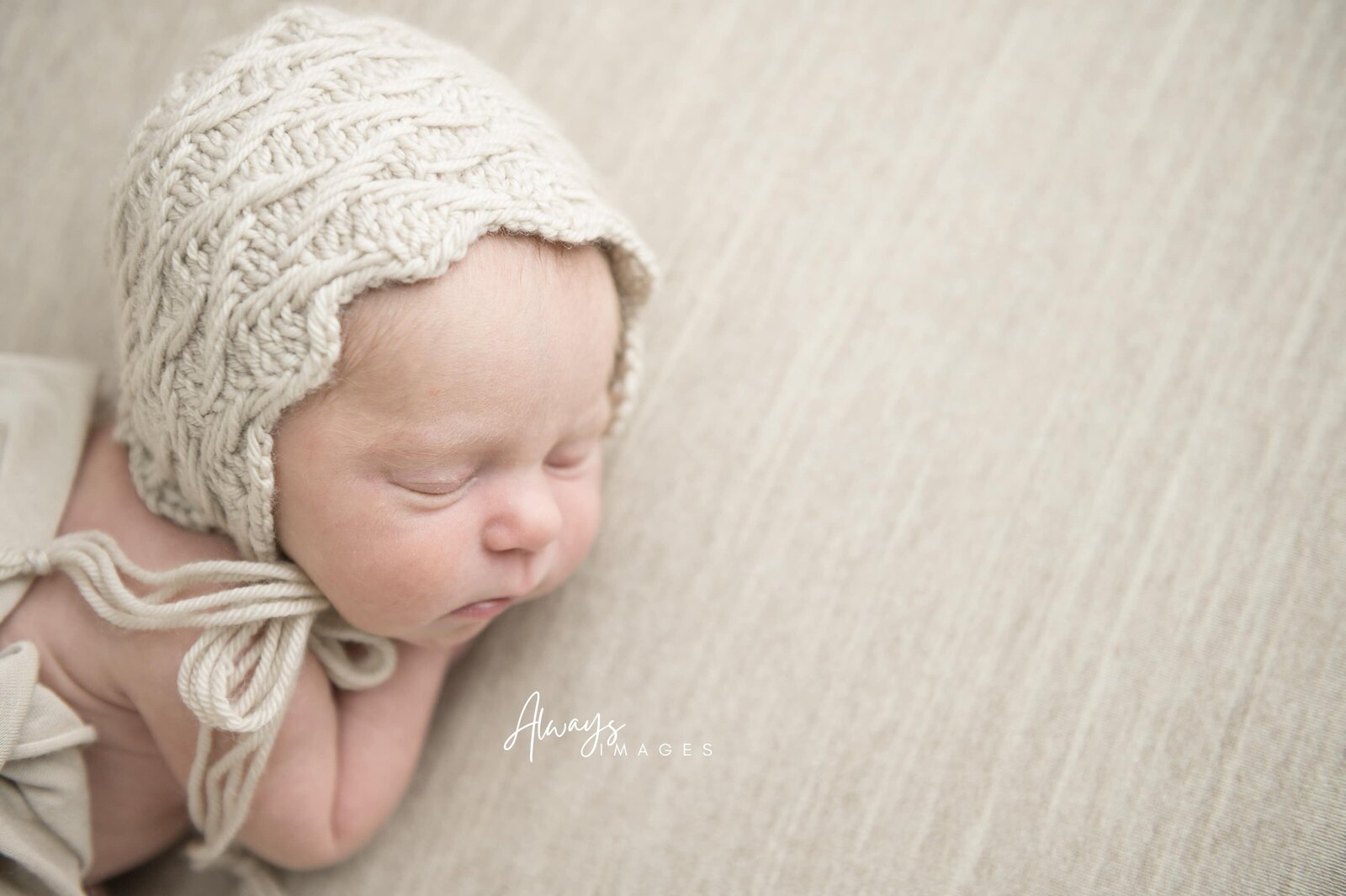 Newborn-Photography-Always-Images-Plymouth-Indiana-AHL_2913-wm