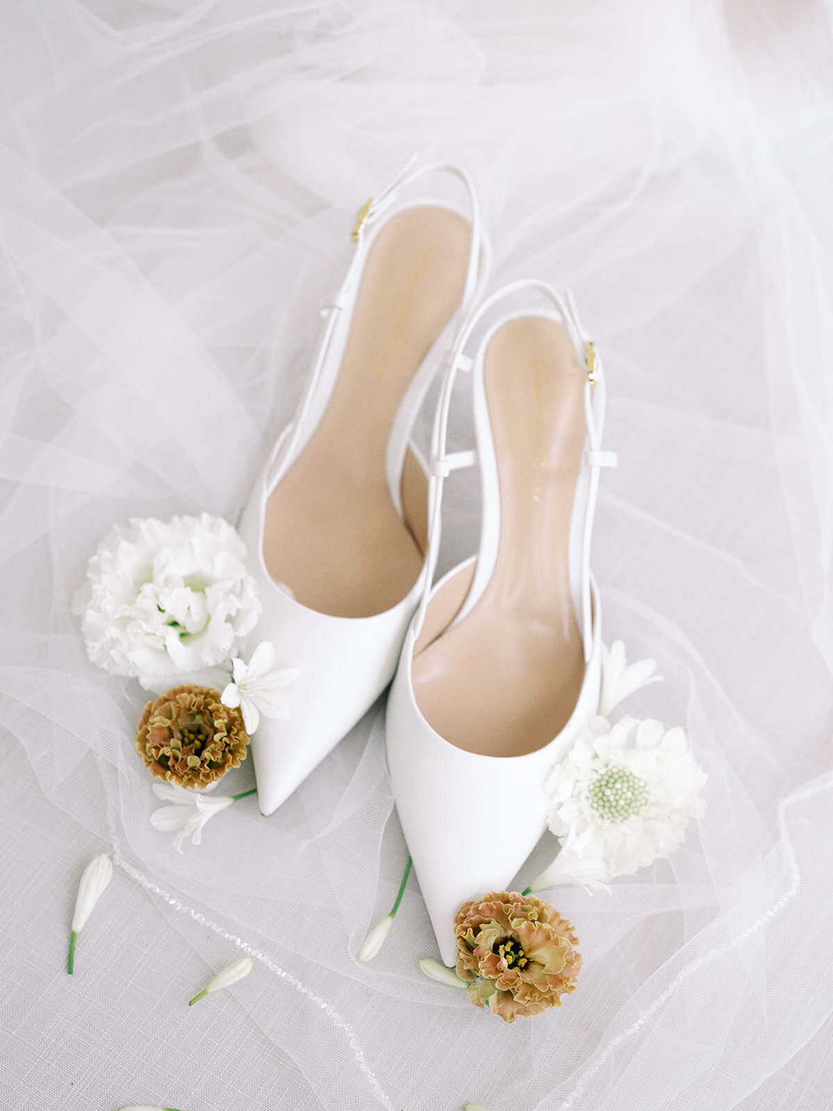 Lafayette_Club_Wedding_Photos_LaurenPage23-22
