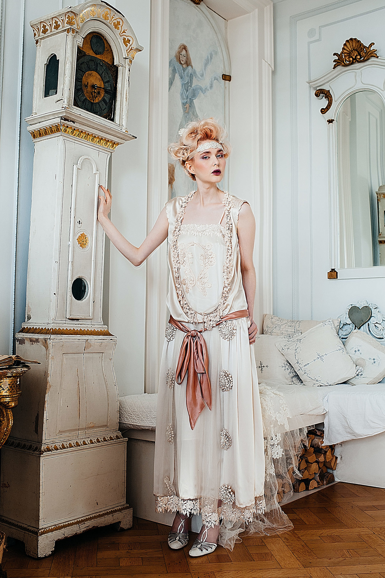Marthe_1920s_style_flapper_wedding_dress_JoanneFlemingDesign (5)