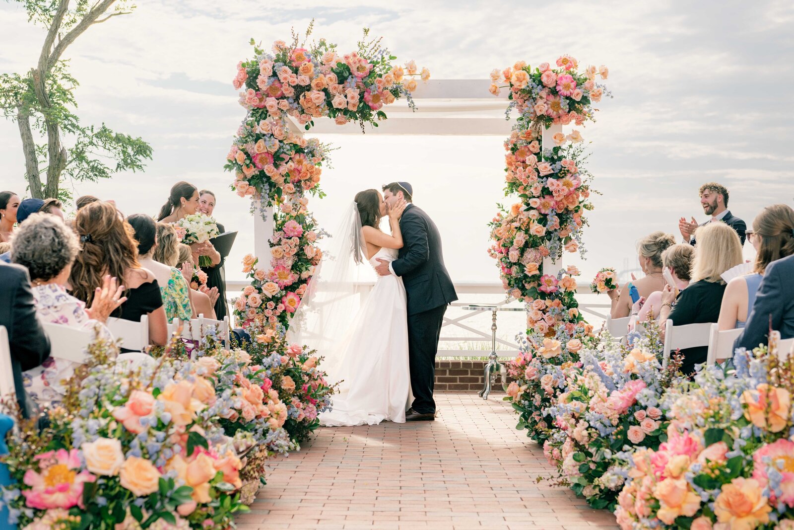 wedding-flowers-maryland-photographer-easton-stmichaels-innatperrycabin-karenadixon©-2023-300