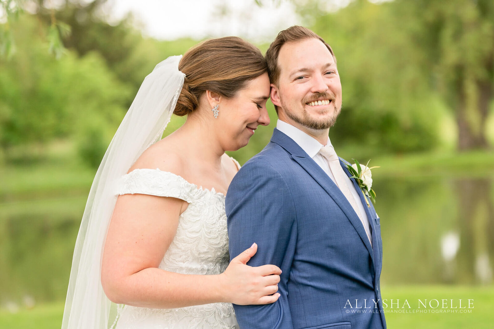 Wedding-at-River-Club-of-Mequon-448