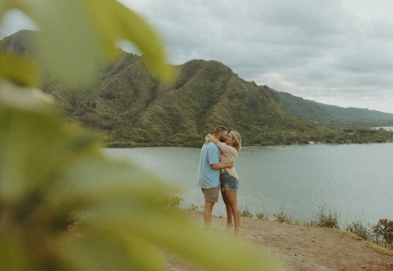 hiking couple getting married on cliff in oahu