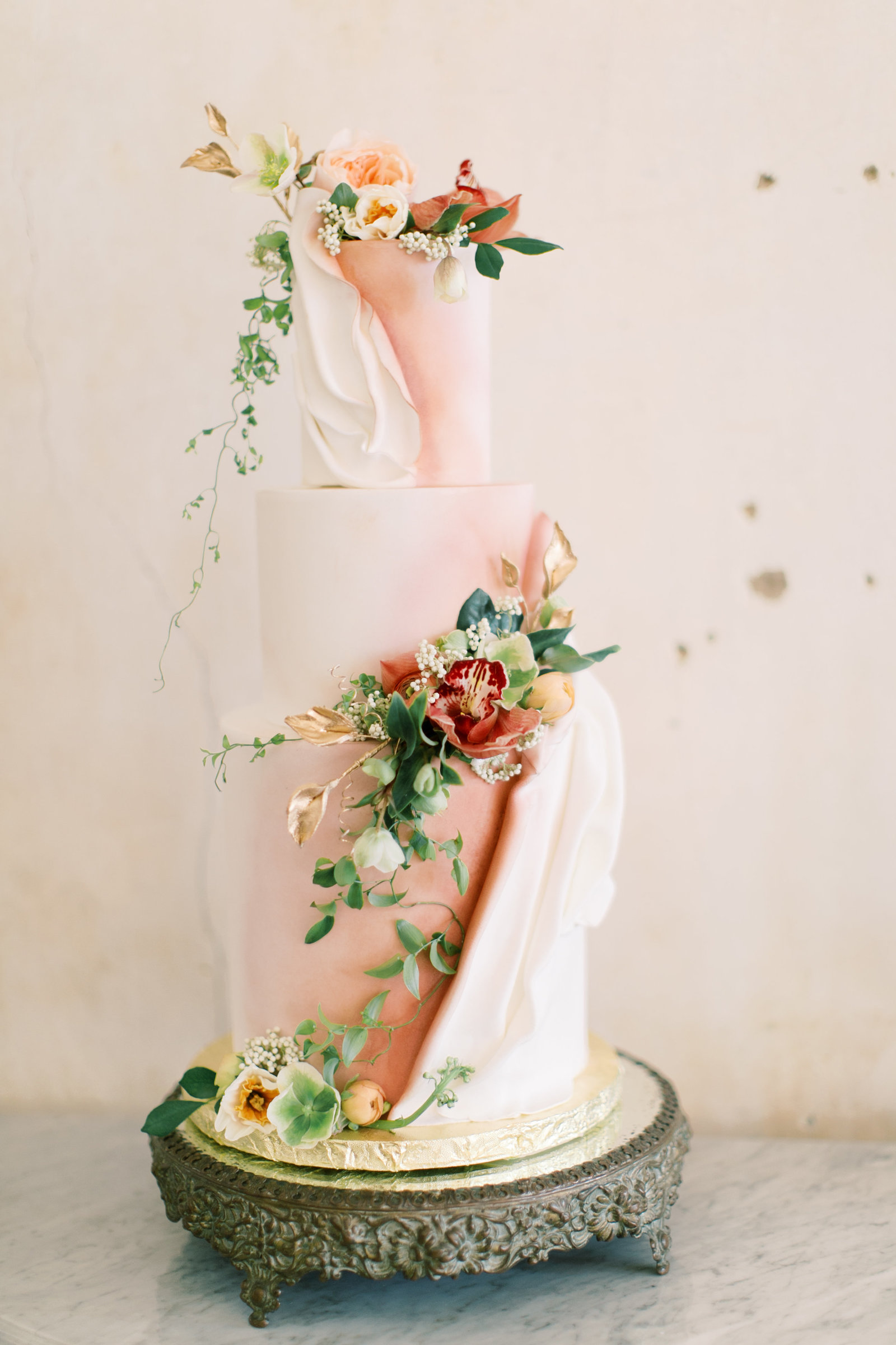 Cake-ExcelsiorEditorial-BriannaWilburPhoto-6