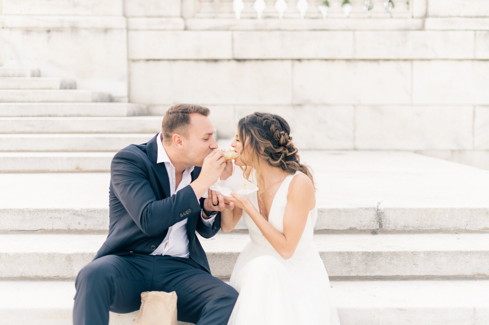 chicago rookery building and board of trade and museum campus wedding photos-8330