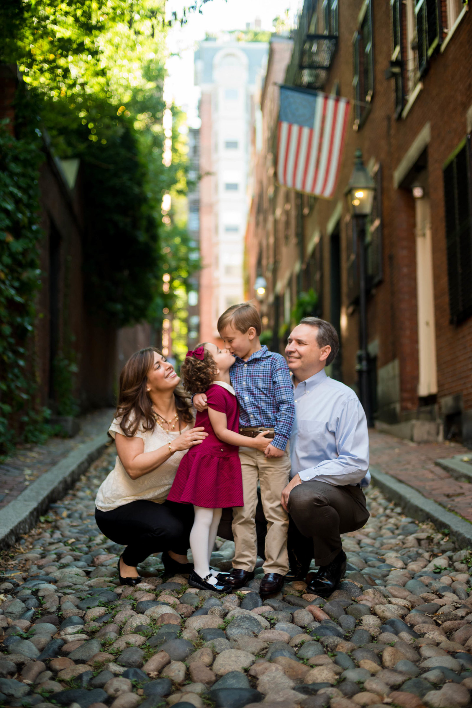 Boston-Family-Photographer-Beacon-Hill-Acorn-Street-1