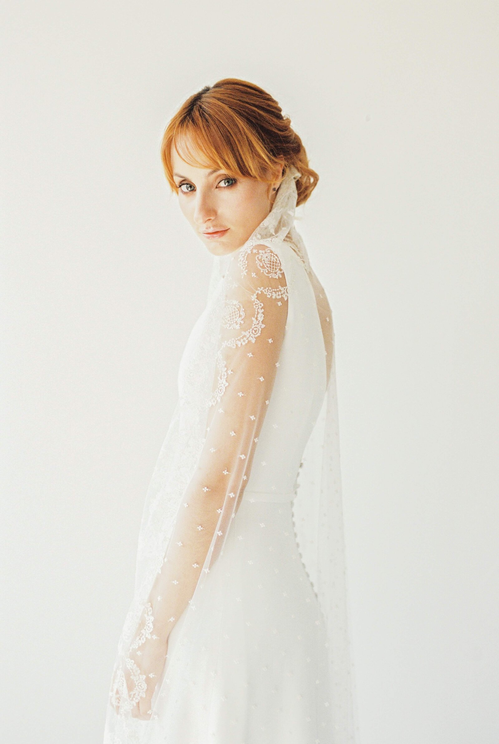 Wedding-dress-bridal-gown-store-website-template-Showit-pexels-leeloo-thefirst-5038559