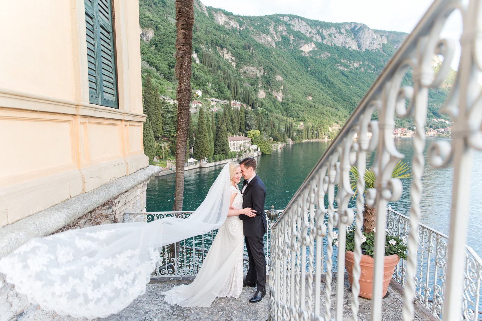 lake como italy wedding photographer