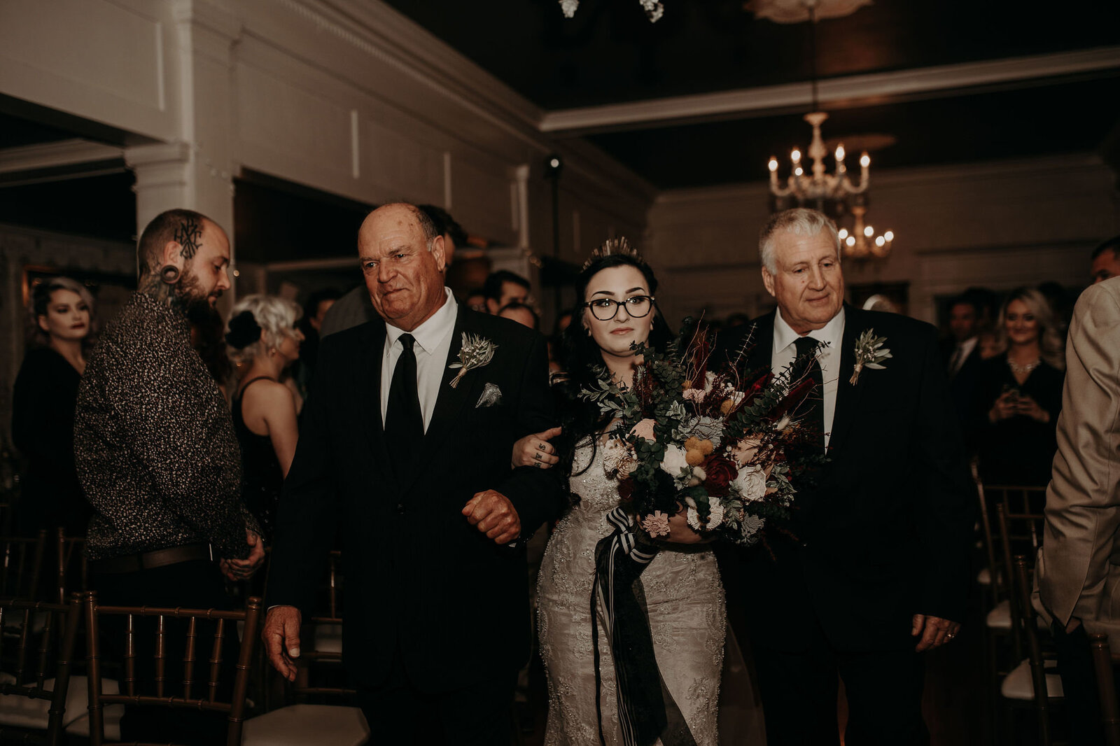 GARNET DAHLIA _ GENERAL SUTTER INN _ LITITZ _ PA WEDDING (44)
