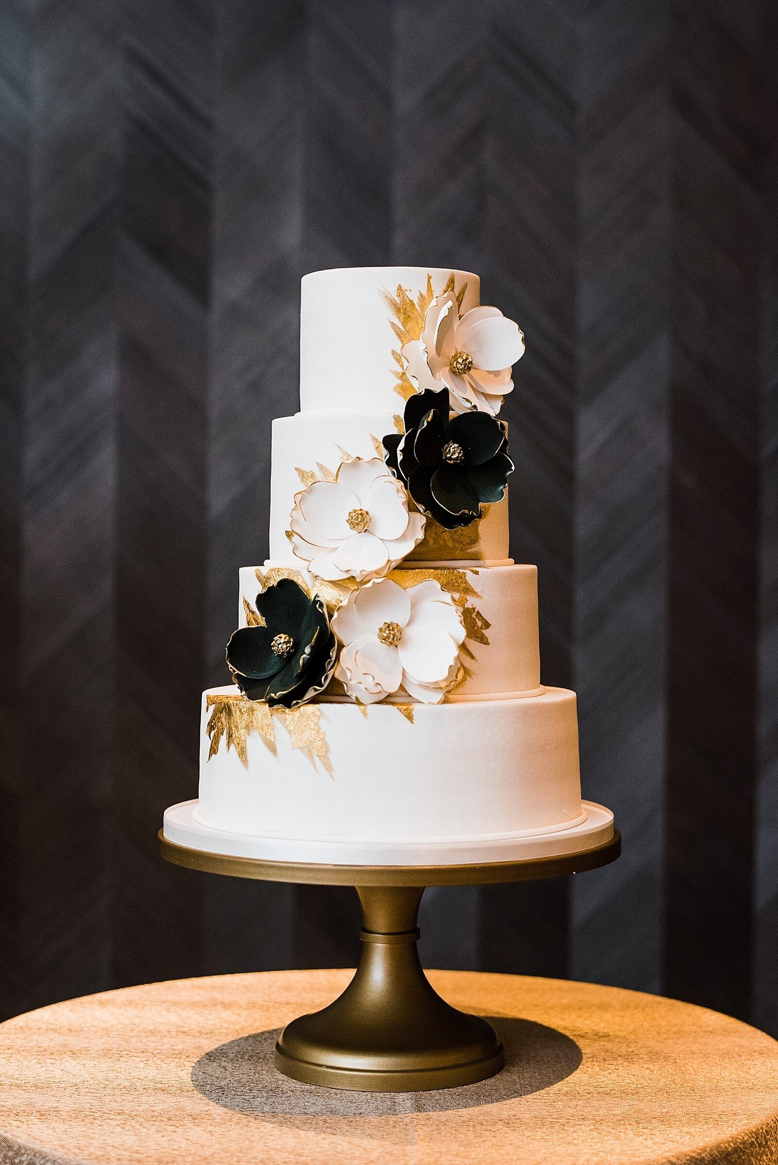 Modern-Wedding-Cake-Ashley-Cakes-48