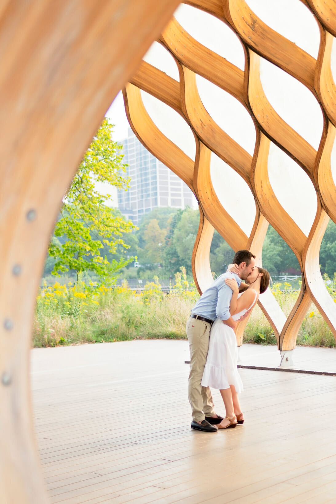 Downtown-Chicago-Engagement-Photos-62