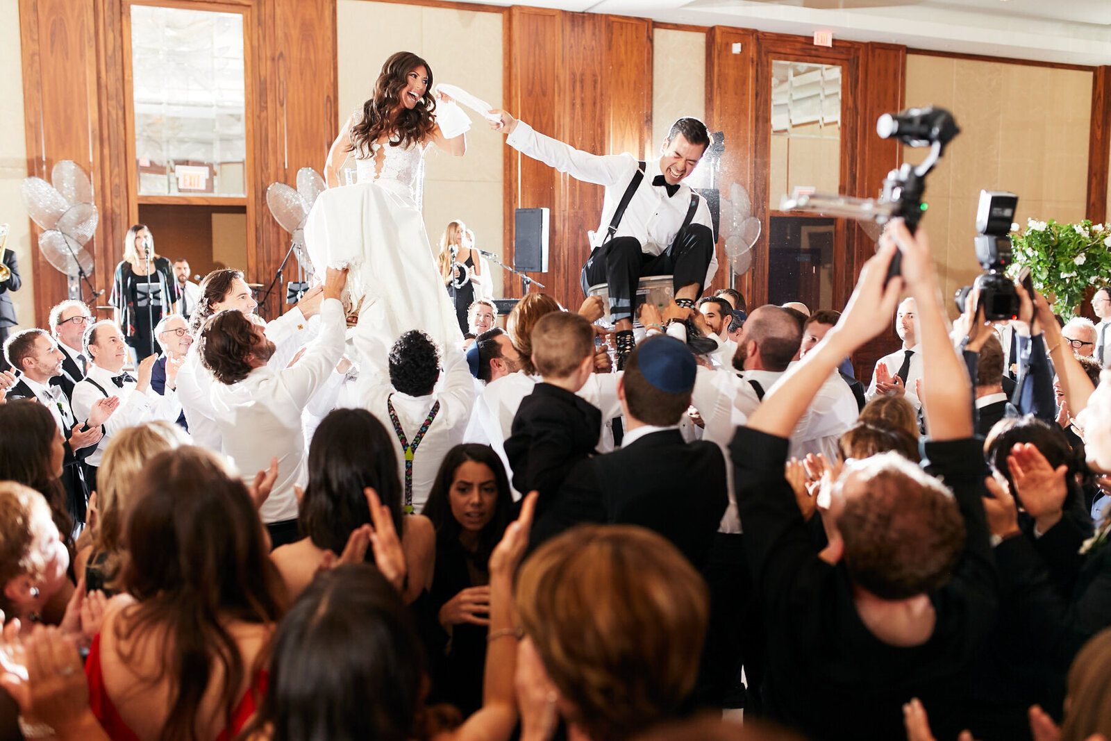 023 Jewish Wedding Photography by Luminous Weddings