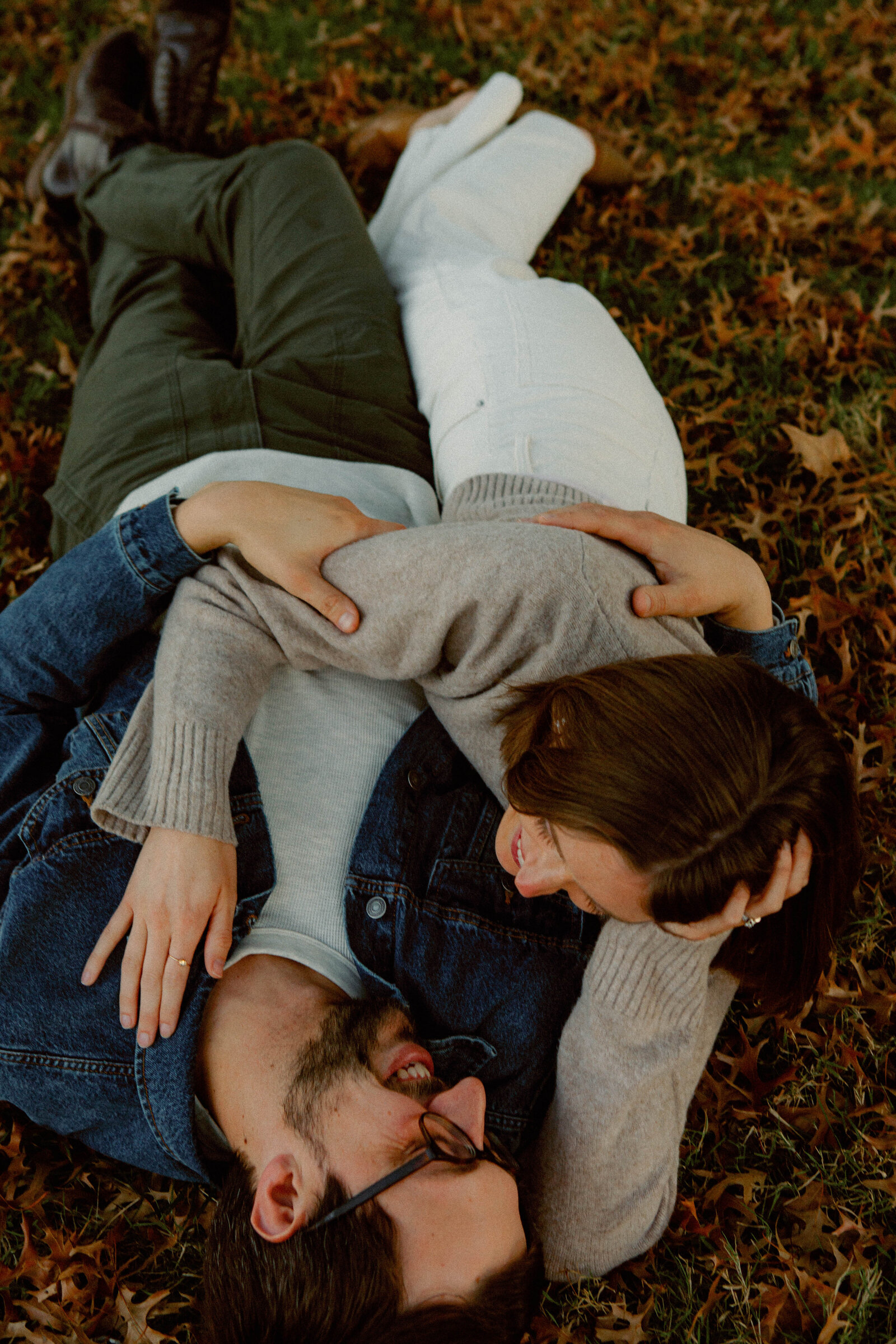 EmilyAmbie Photography-Intimate-engagement-session-columbiamo00008