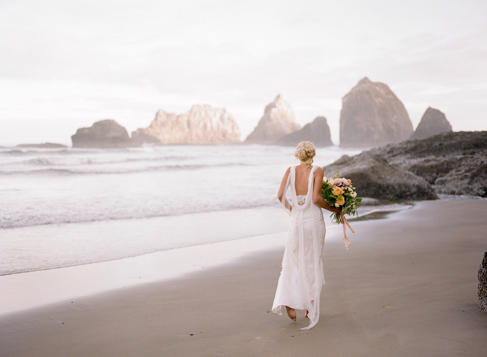 Galatea_romantic_beach_oregon_coast_wedding_dress_JoanneFlemingDesign20