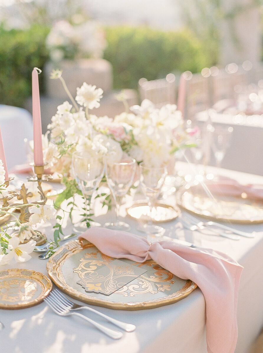 Luxury Table setting , outdoor wedding at Palcio estoi venue with luxury tabletops and esquisite decor Splendida Wedding
