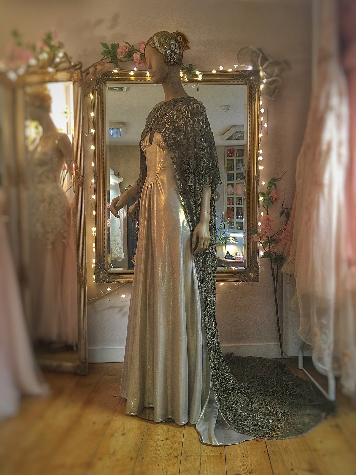 Orleans-gold-silk-lame-evening-dress-JoanneFlemingDesign (4)_WEB