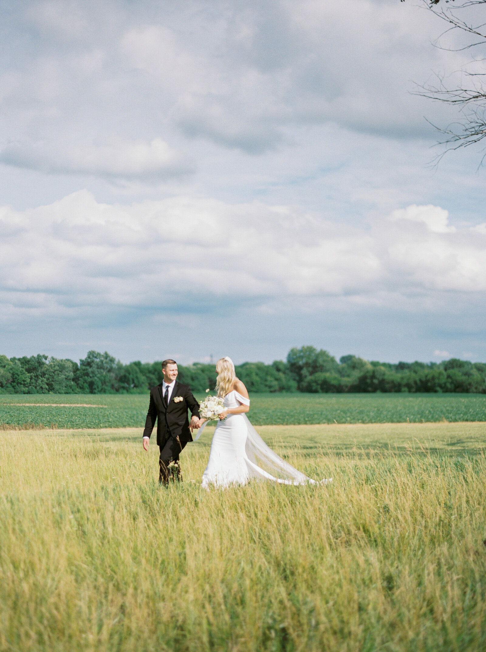 Castor Wedding Film Aubrey Lynn Photography-84