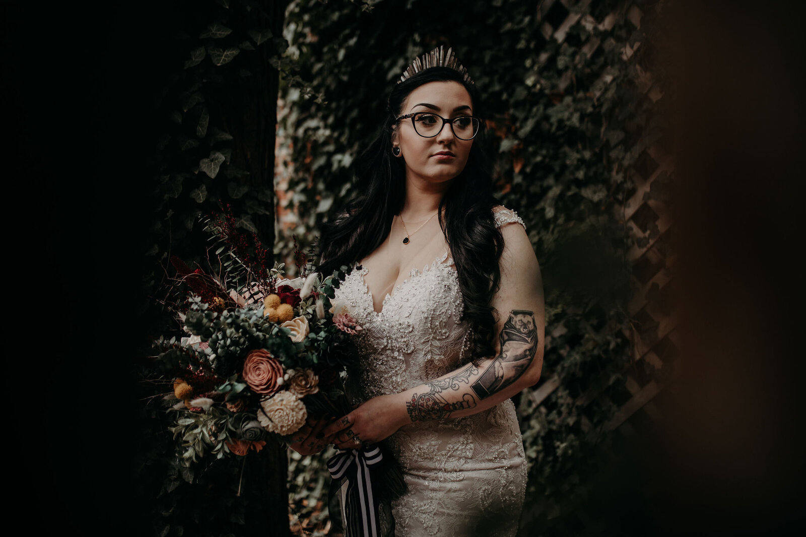 GARNET DAHLIA _ GENERAL SUTTER INN _ LITITZ _ PA WEDDING (36)