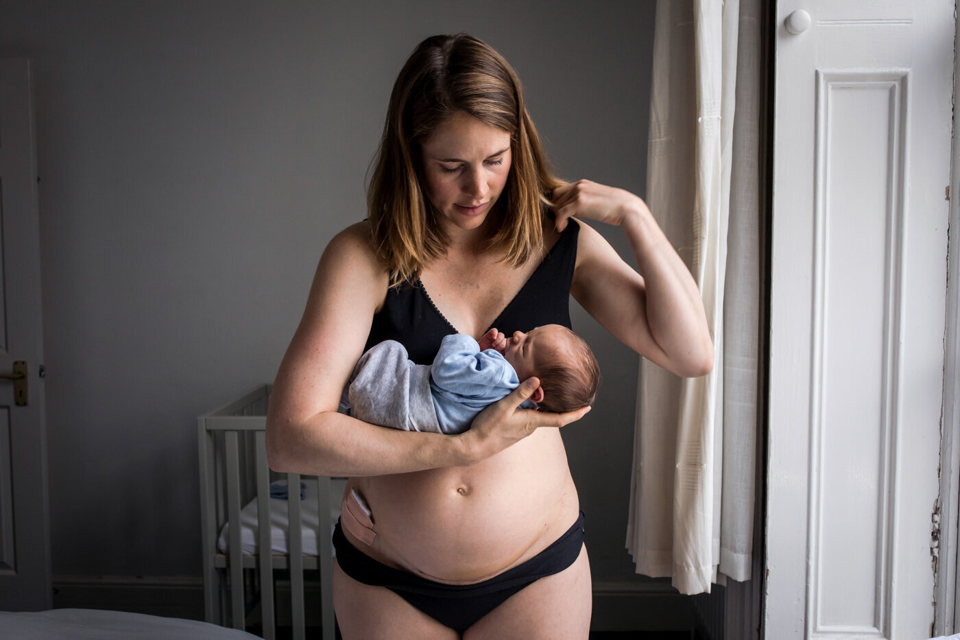 birth photographer, columbus, ga, atlanta, postpartum, breastfeeding, mother and newborn-7