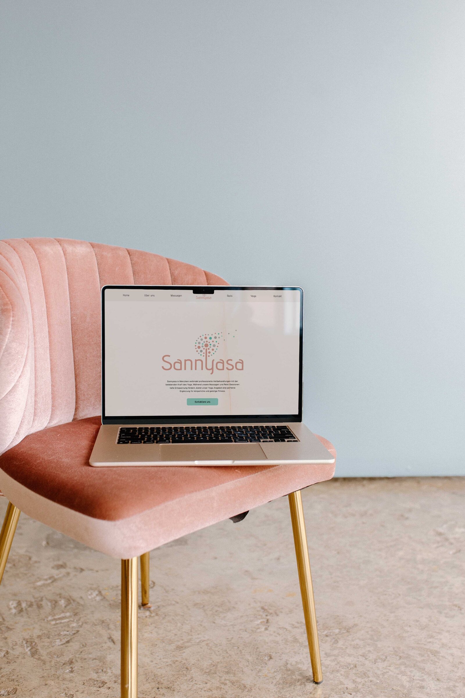 Mockups_Website Design_webdesign_Baden_Webdesigner_Aargau_moderne_website_Coaching_Moderne_Webseite_Fotograf19