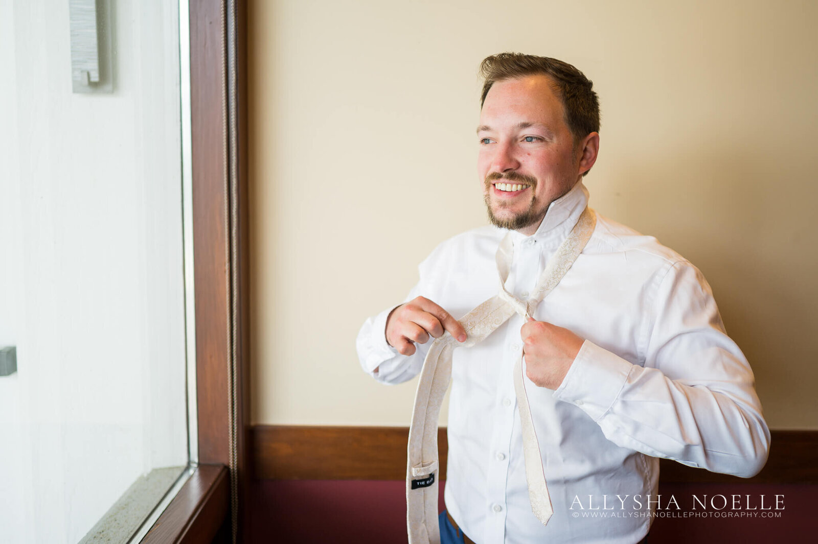 Wedding-at-River-Club-of-Mequon-076