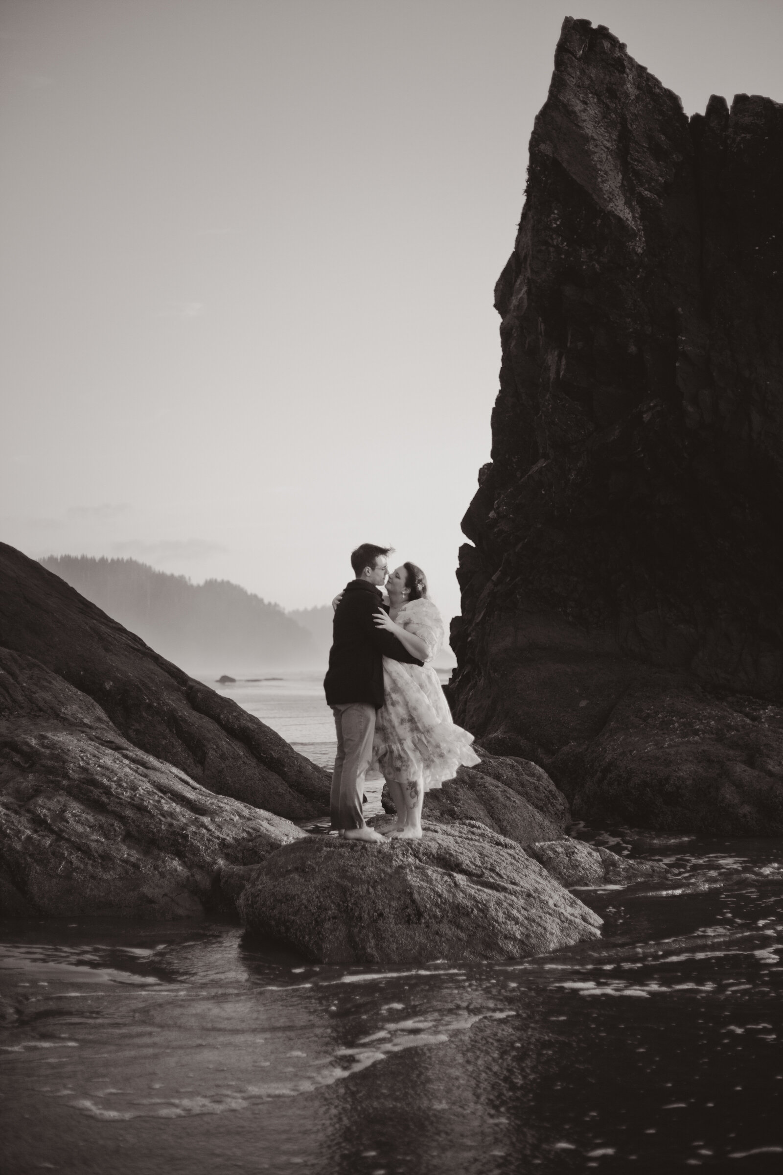 Whimsical Oregon Coast Engagement Shoot-59