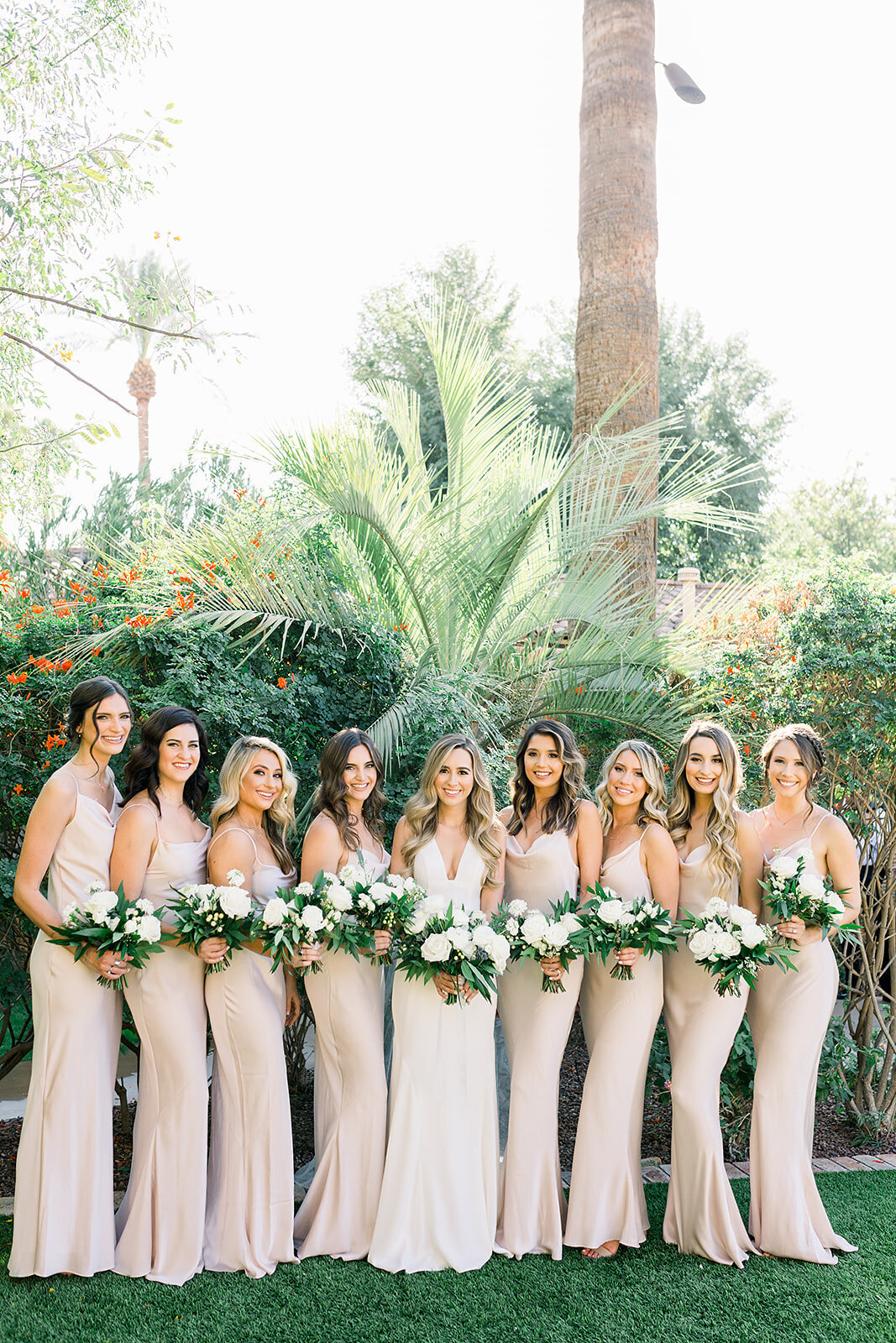 wedding-florist-phoenix-bridesmaid-bouquets-white