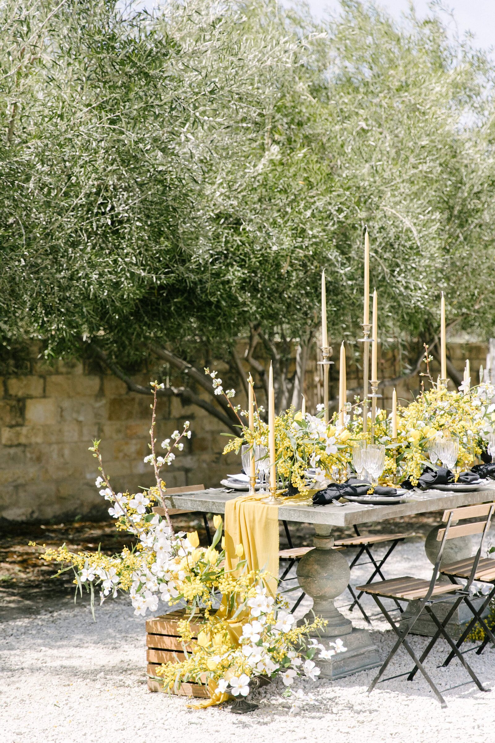 santa-barbara-winery-wedding-reception-table