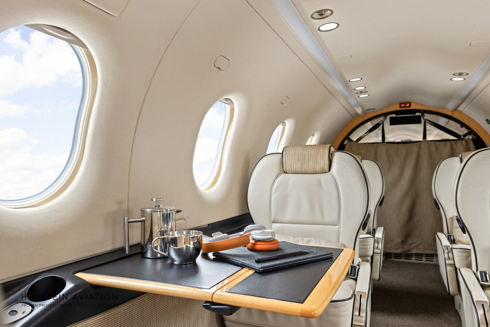 Pilatus PC12 N519TV Watermarked-16