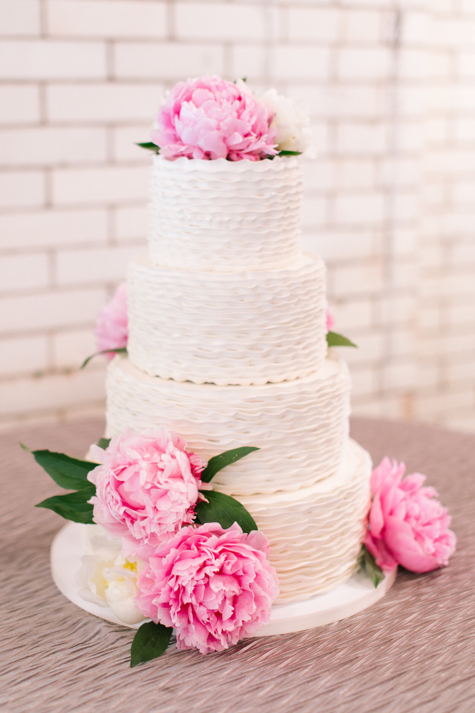 Textured-Organic-Wedding-Cake-Ashley-Cakes-19