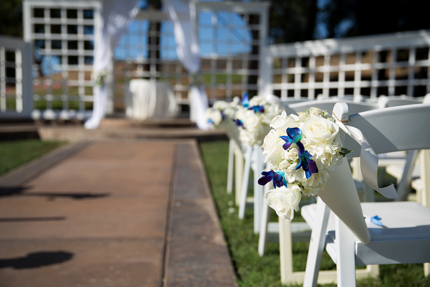 flowers white and blue at ceremony