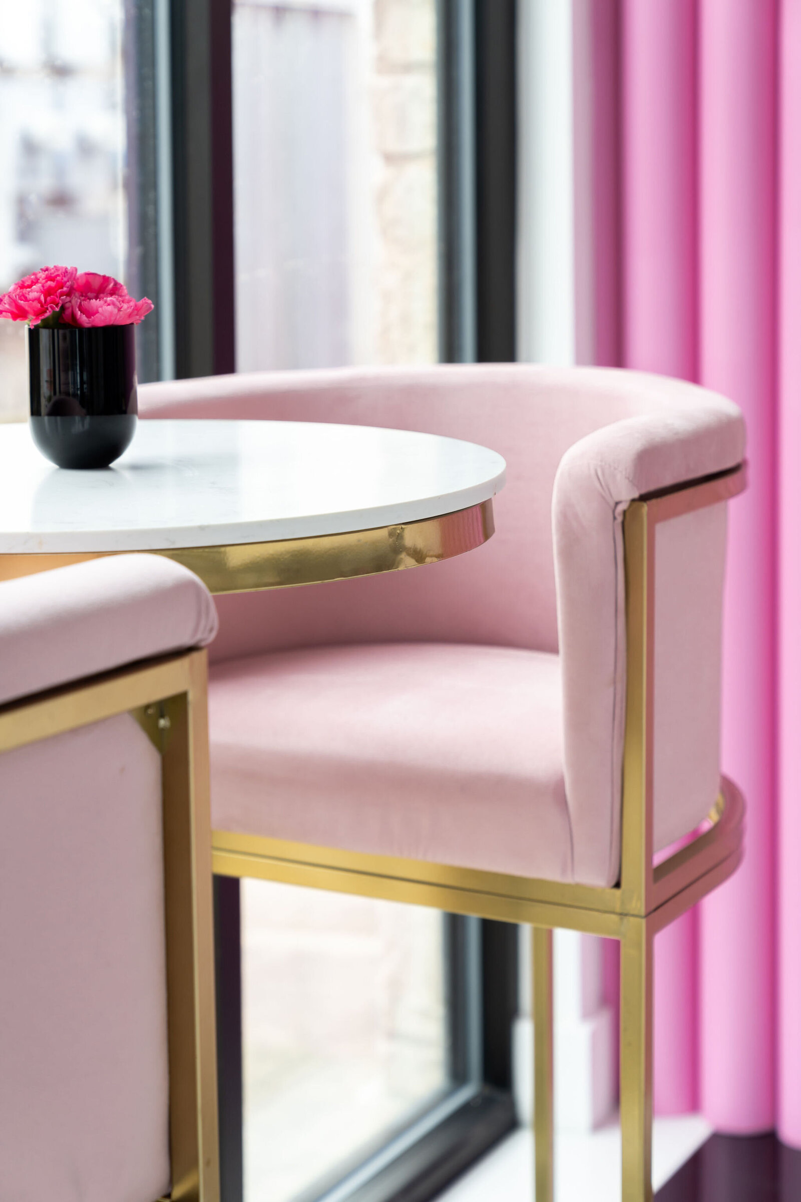 Nuela_Designs_Pink_and_Gold_Chair_Detail_Interior_Design